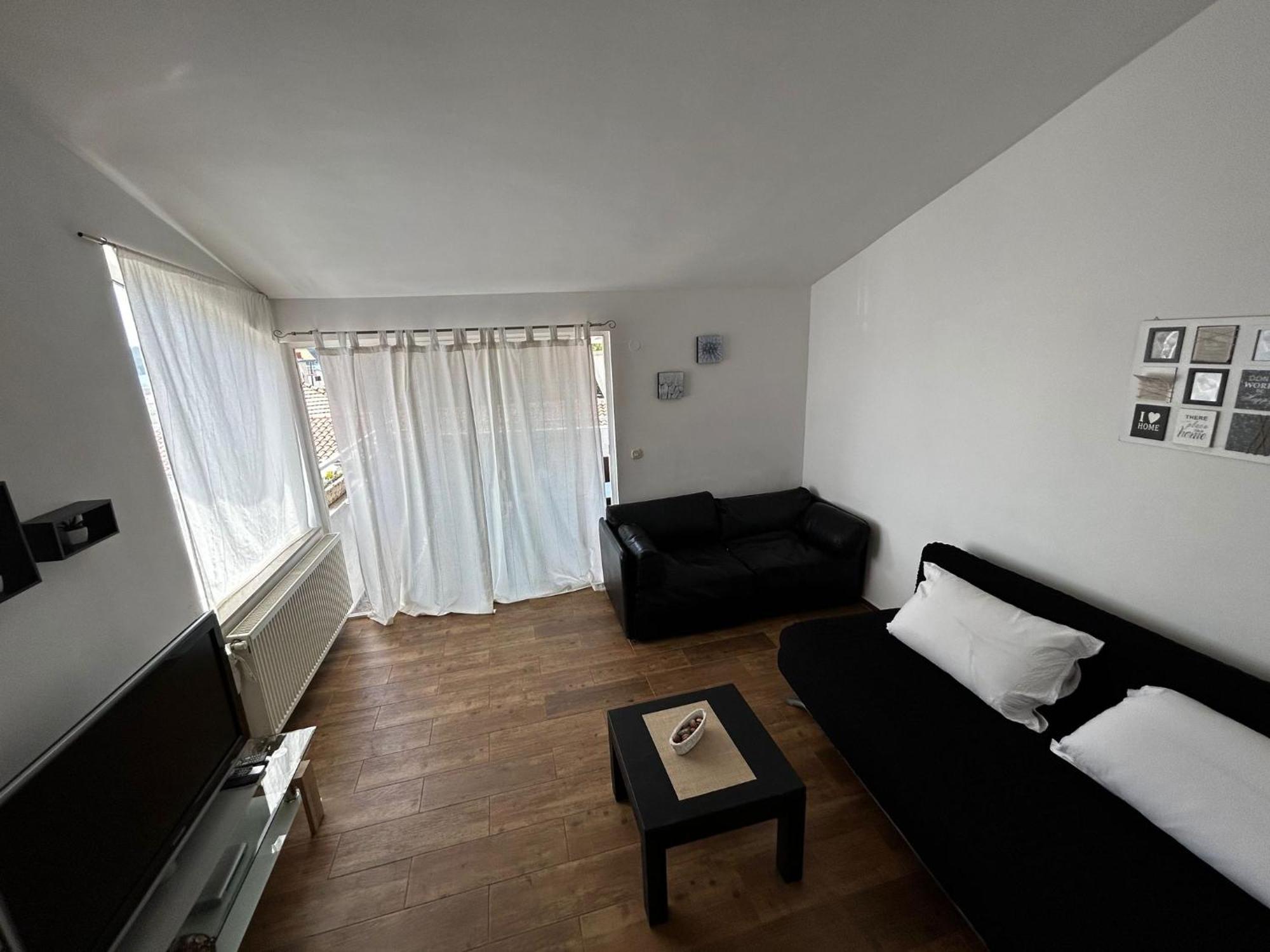 Apartments Petrovic Pirovac Εξωτερικό φωτογραφία