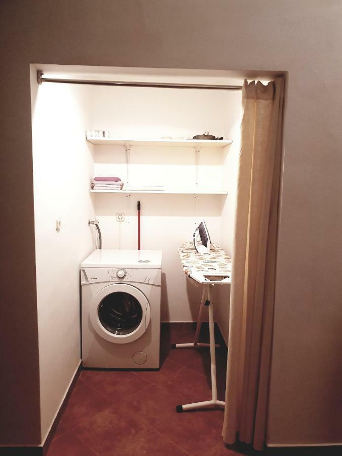 Apartments Petrovic Pirovac Εξωτερικό φωτογραφία