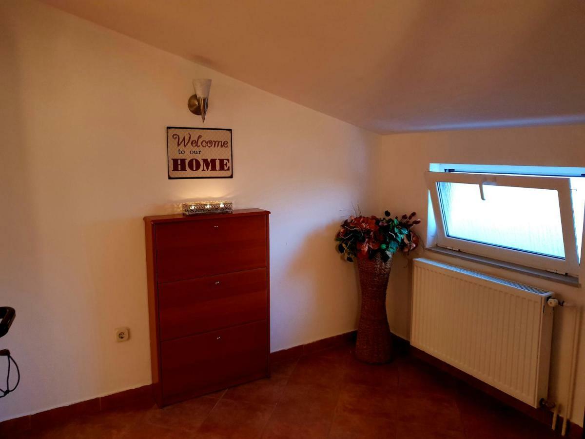 Apartments Petrovic Pirovac Εξωτερικό φωτογραφία